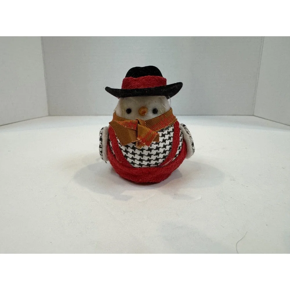 Set of 2 Target Featherly Friends 2017 Winter Bird Ornaments Red Christmas Decor
